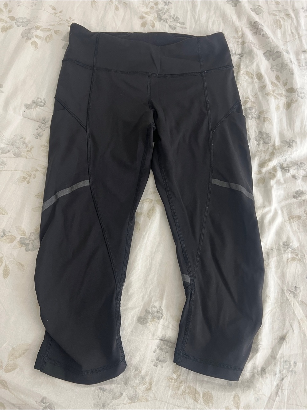 Lululemon capris
